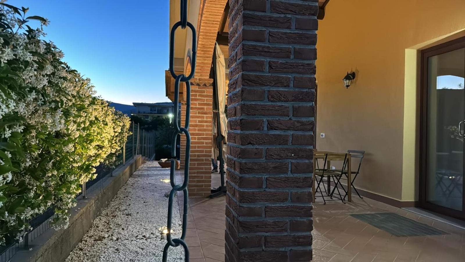 Agriturismo Il Giardino Degli Olivi Appartamenti カスティリオーネ・デッラ・ペスカーイア エクステリア 写真