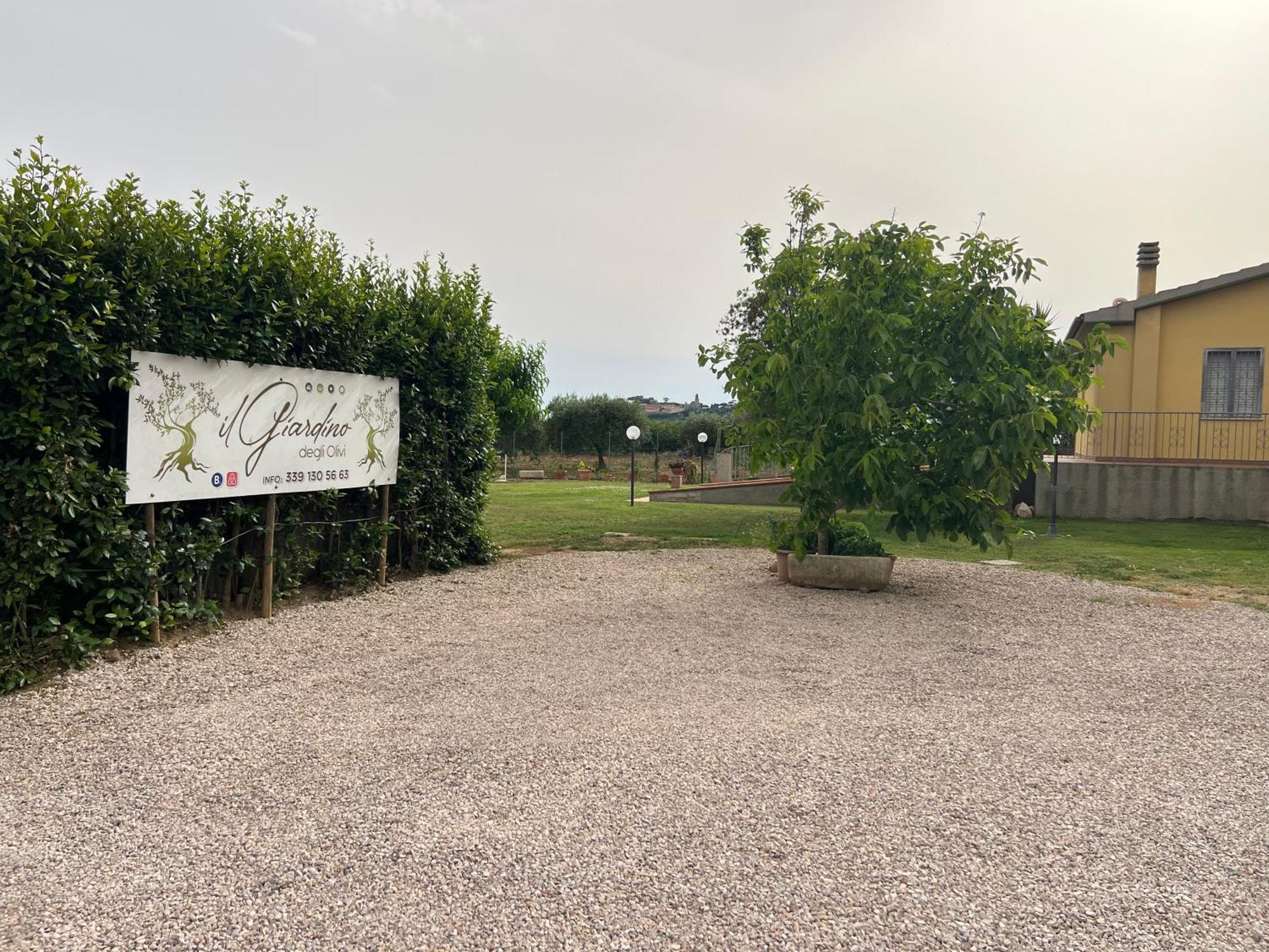 Agriturismo Il Giardino Degli Olivi Appartamenti カスティリオーネ・デッラ・ペスカーイア エクステリア 写真
